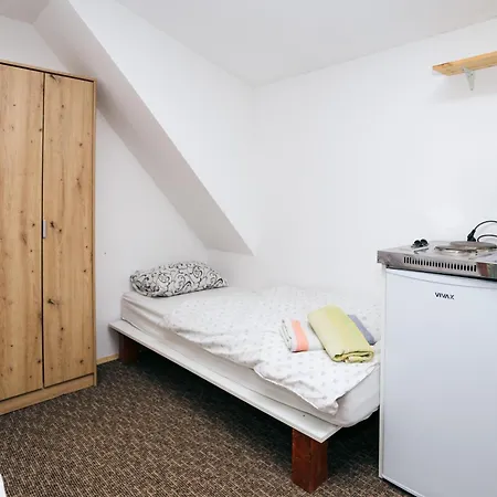 Ark Village Liberland Camping *