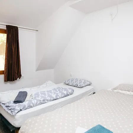 Ark Village Liberland Camping *